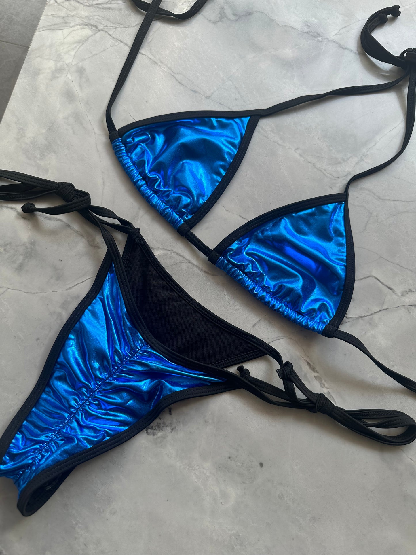 METALLIC BIKINI SET- BLUE & BLACK