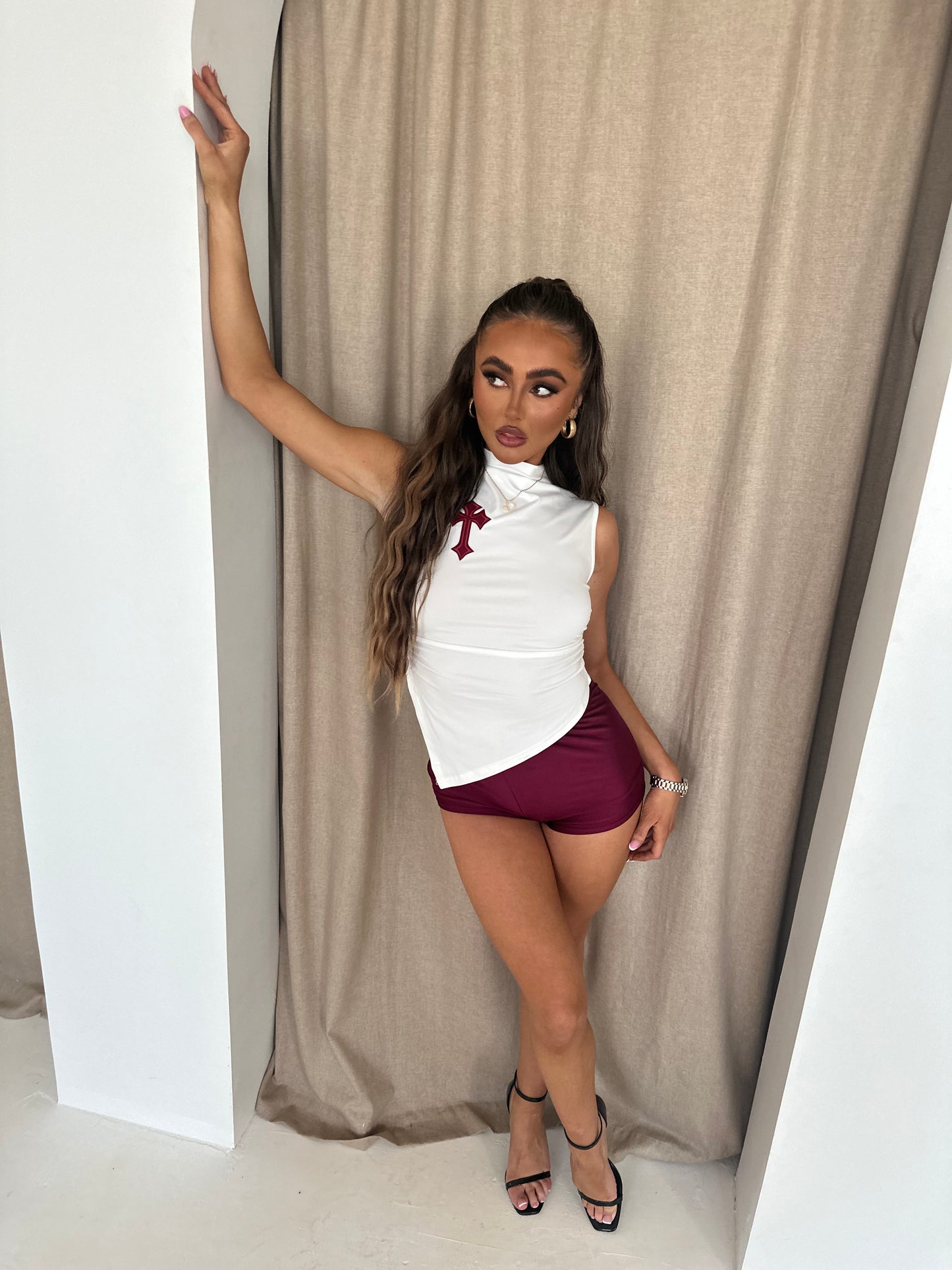 STRETCH KNICKER SHORTS- WINE
