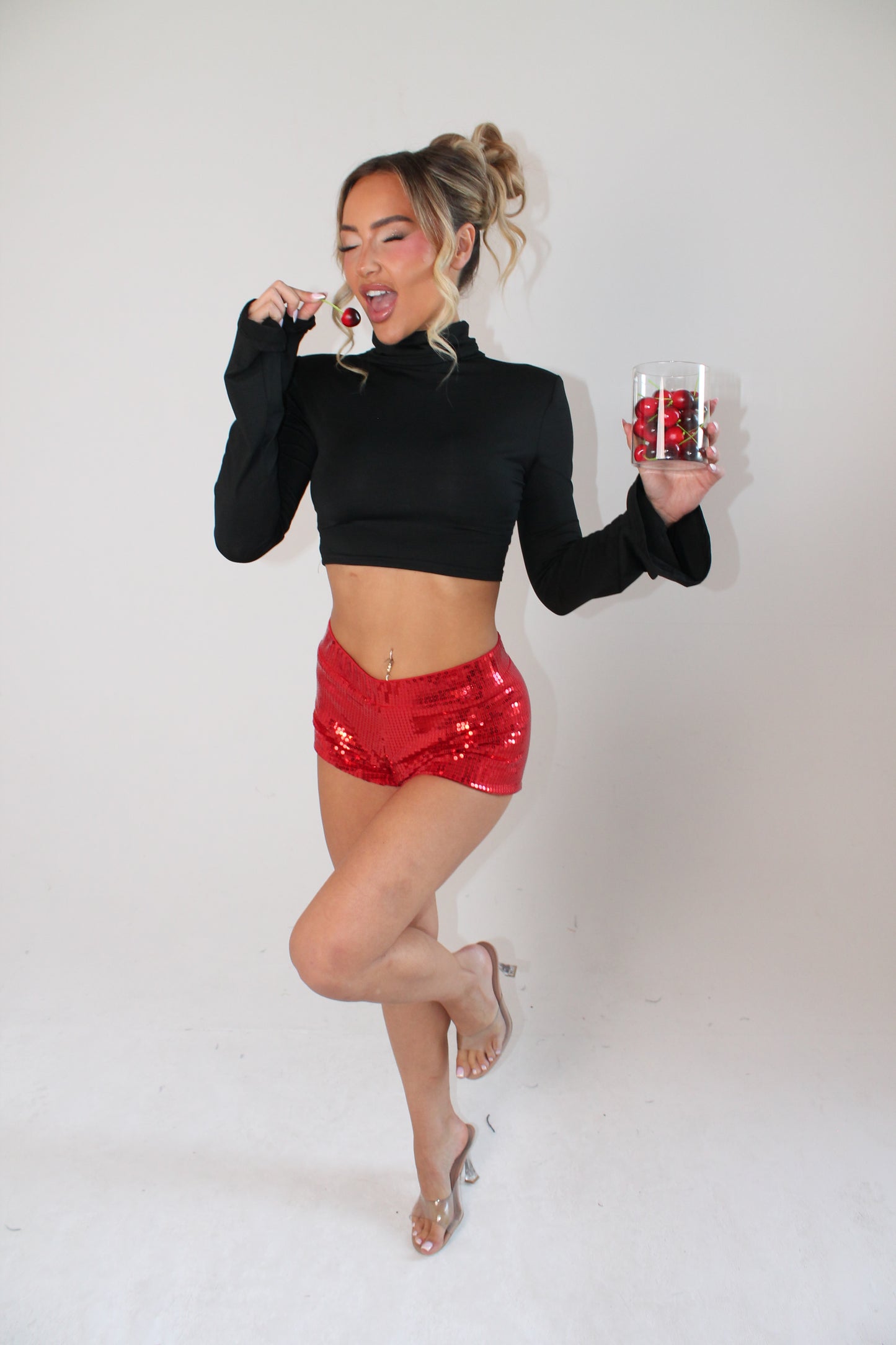 ‘RENEE’ SHOULDER PADDED LONG SLEEVE TOP- BLACK