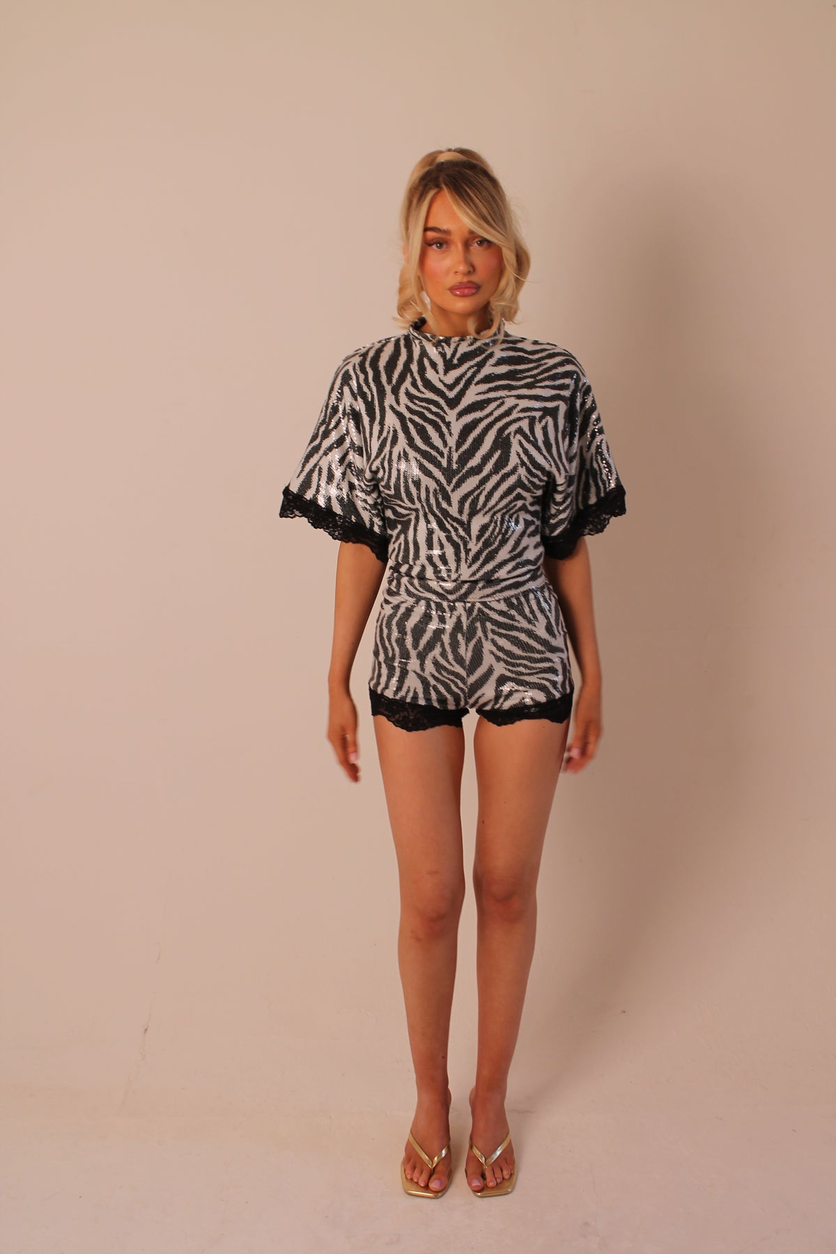 ‘CECE’ ZEBRA MINI SHORTS