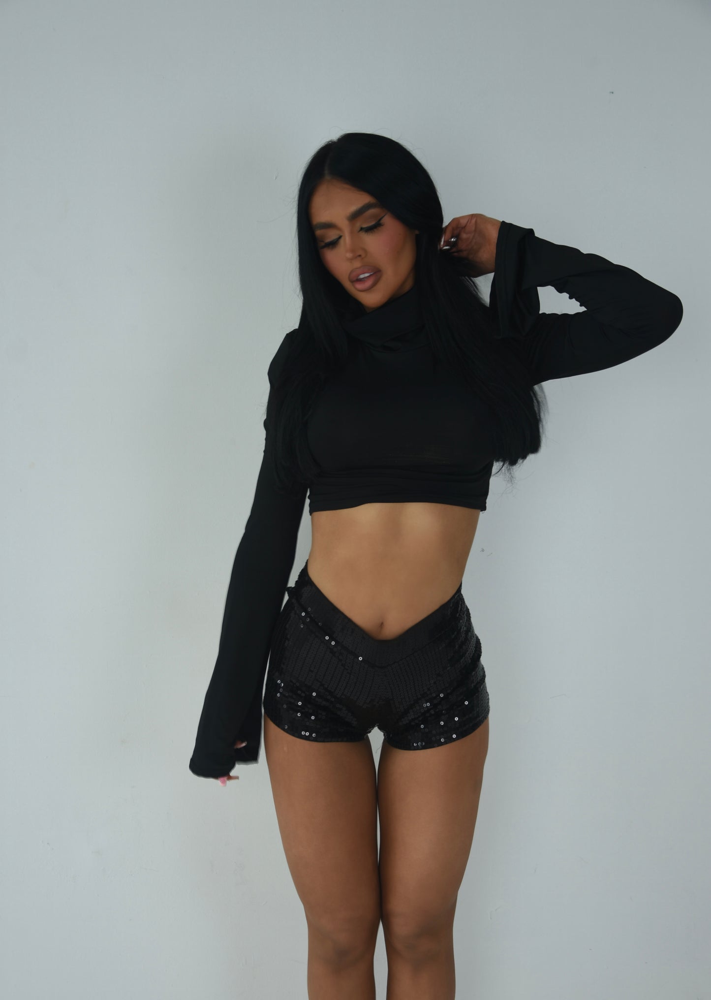‘ELLE’ SEQUIN SHORTS- BLACK