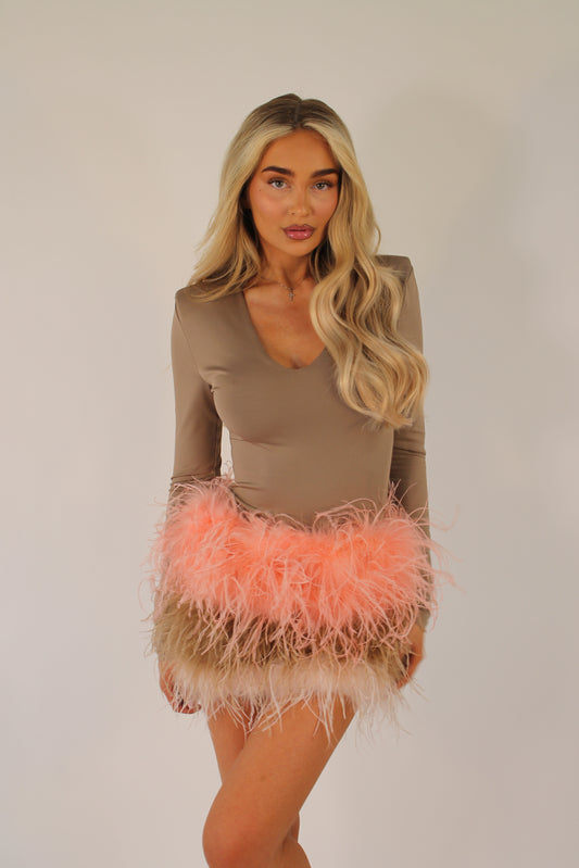 OSTRICH FEATHER MINI- PEACH LATTE